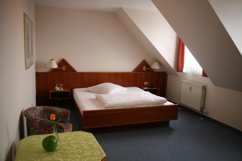 Atrium Hotel Crimmitschau Kamer foto