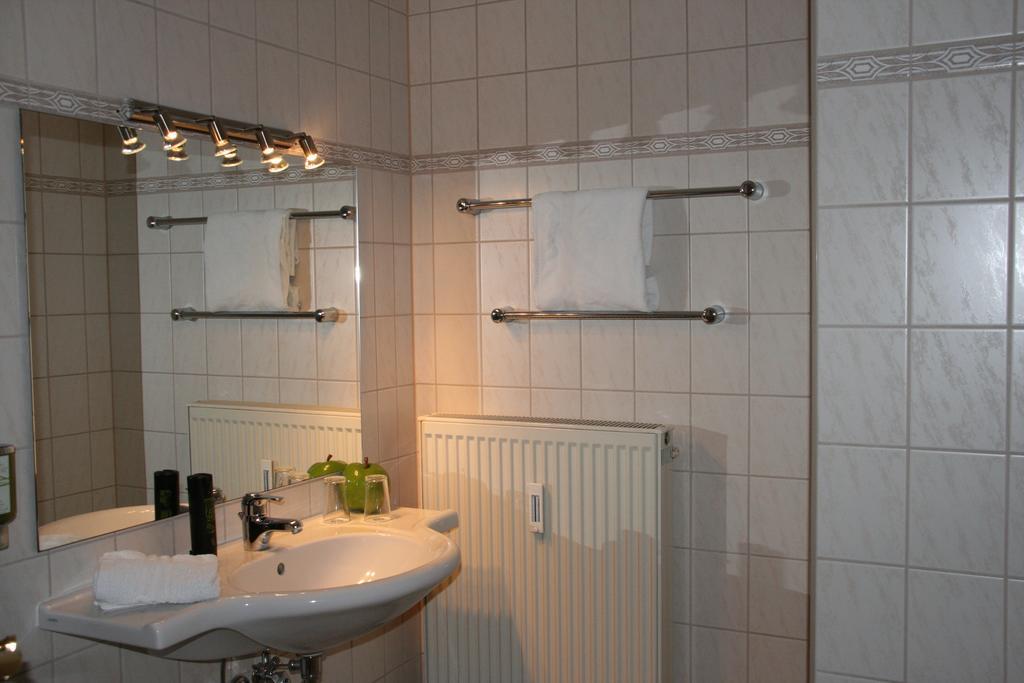 Atrium Hotel Crimmitschau Buitenkant foto