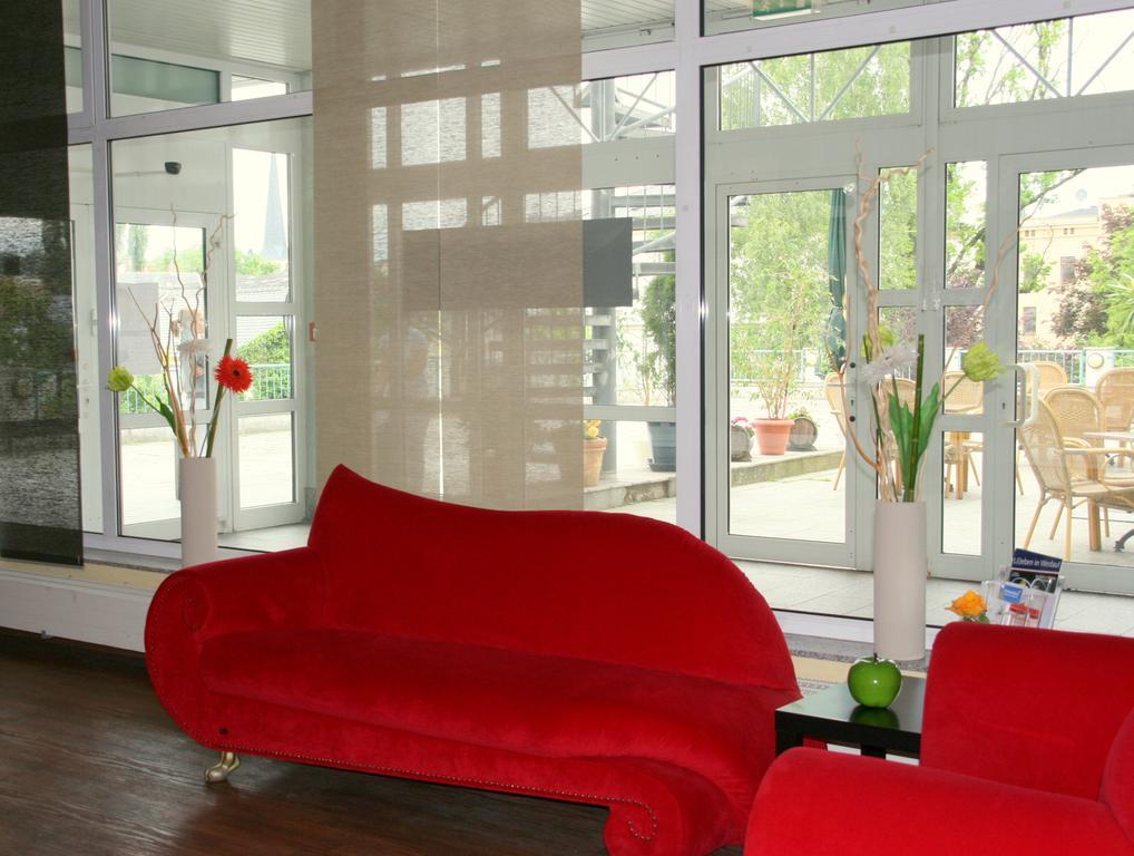 Atrium Hotel Crimmitschau Buitenkant foto