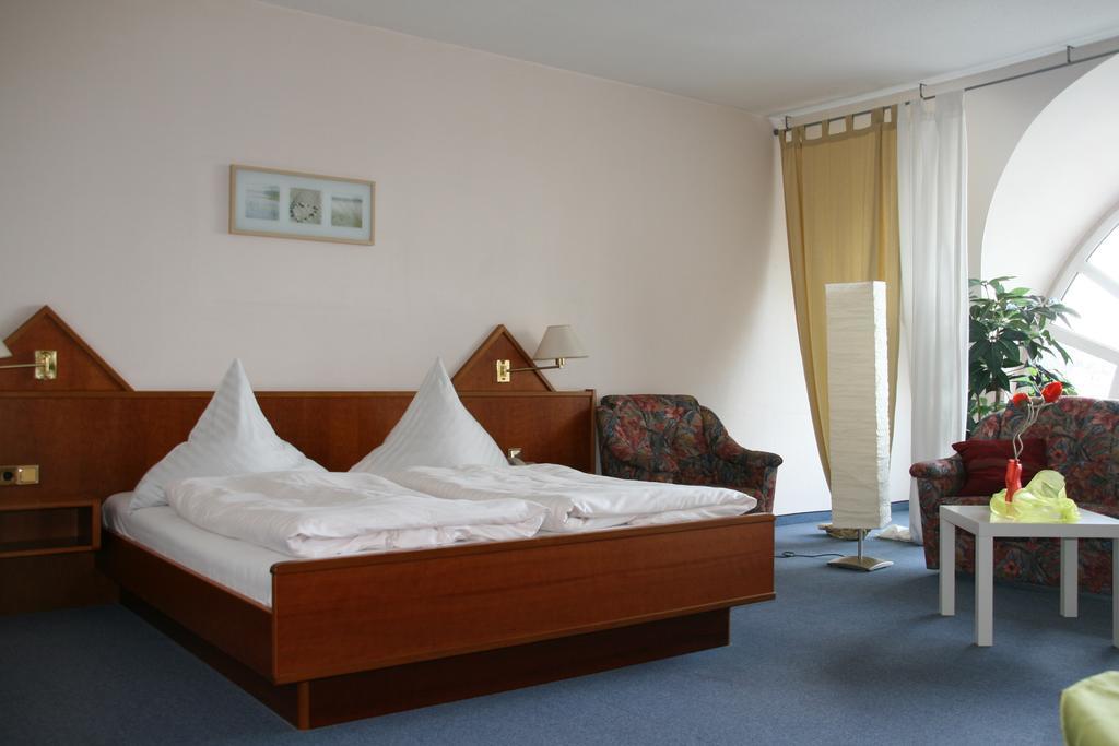 Atrium Hotel Crimmitschau Kamer foto