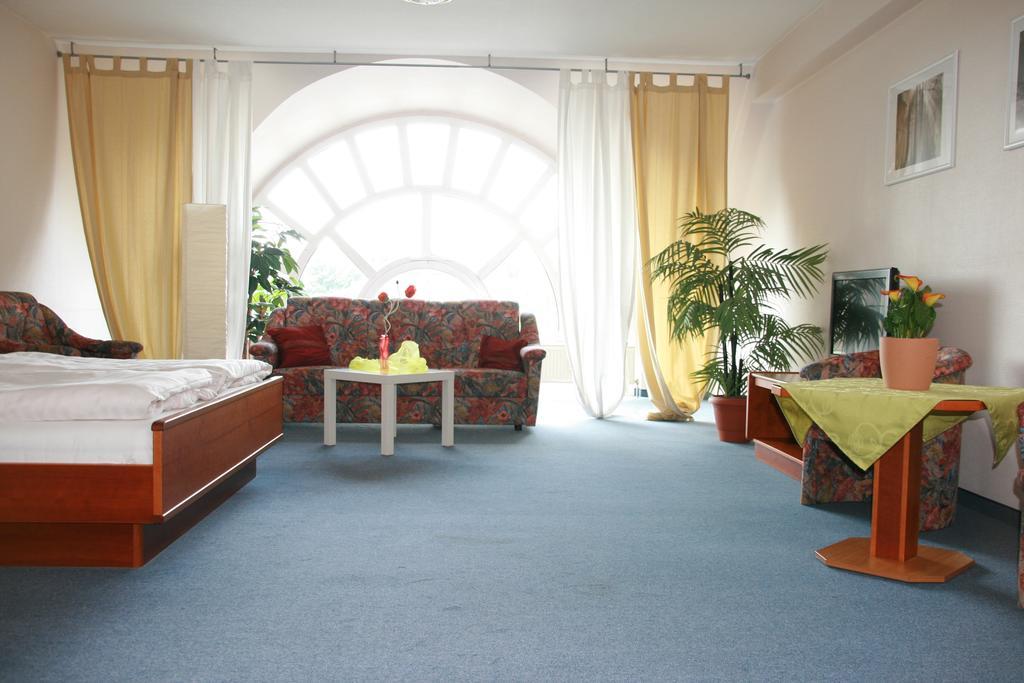 Atrium Hotel Crimmitschau Kamer foto