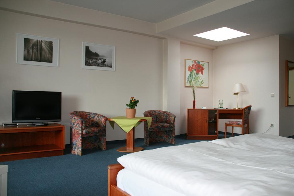 Atrium Hotel Crimmitschau Kamer foto